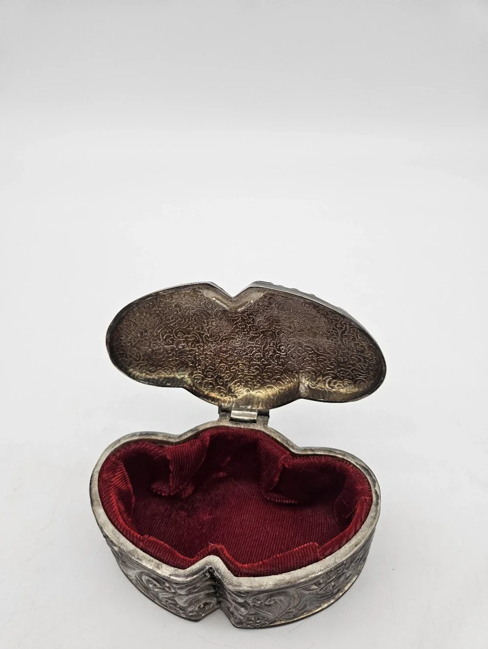 Vintage Embossed Silver Plate Heart Trinket Box Floral Design Jewelry Keepsake